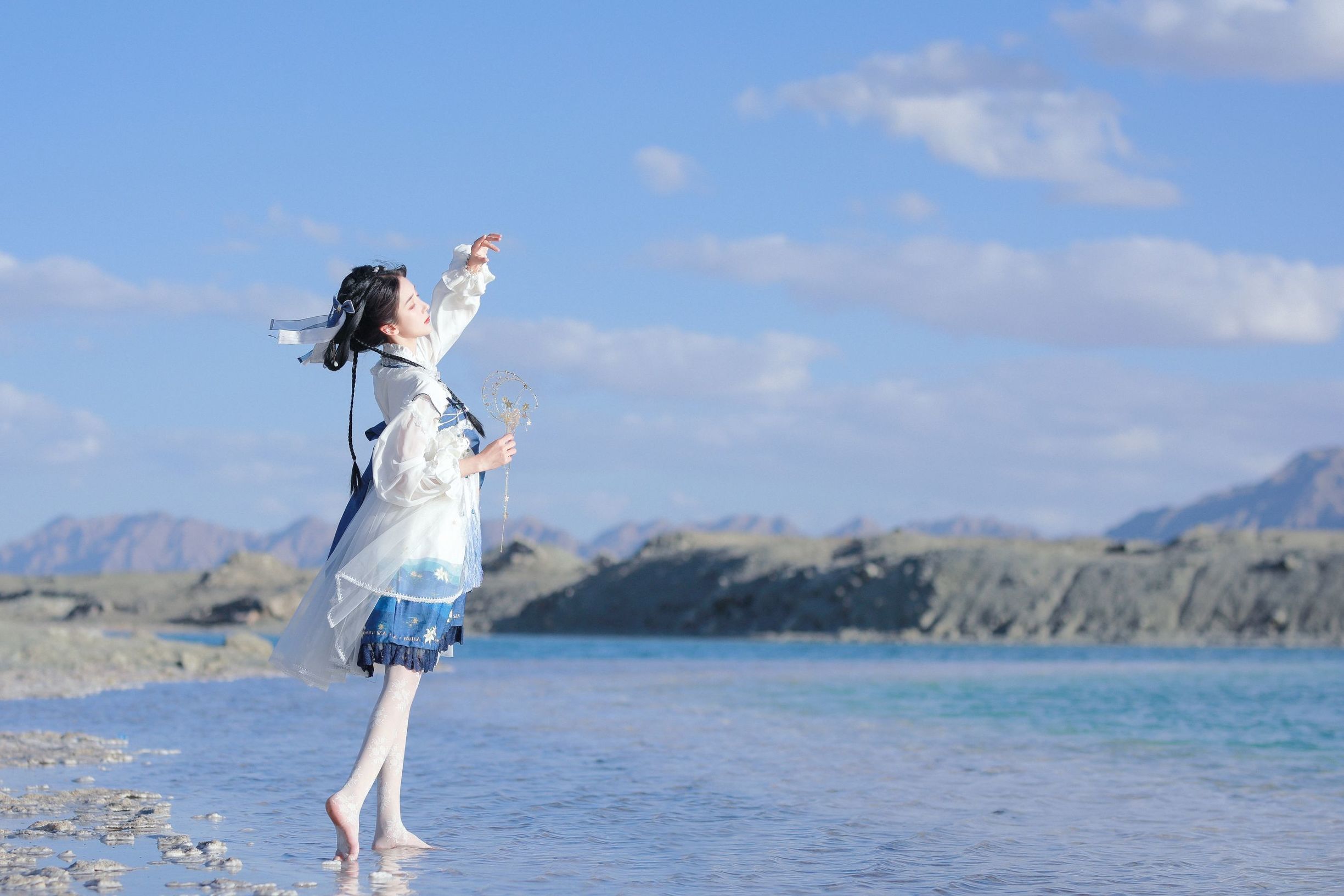 [网红COSER]微博博主仓大佬海上生明月插图